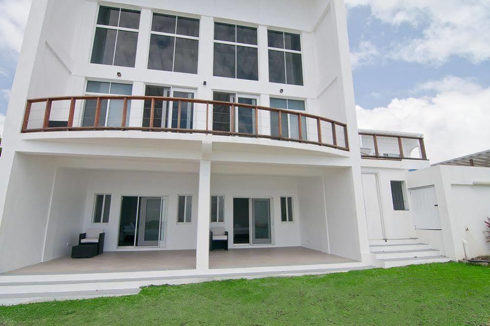 Blue Point Villa St. George's Exterior photo